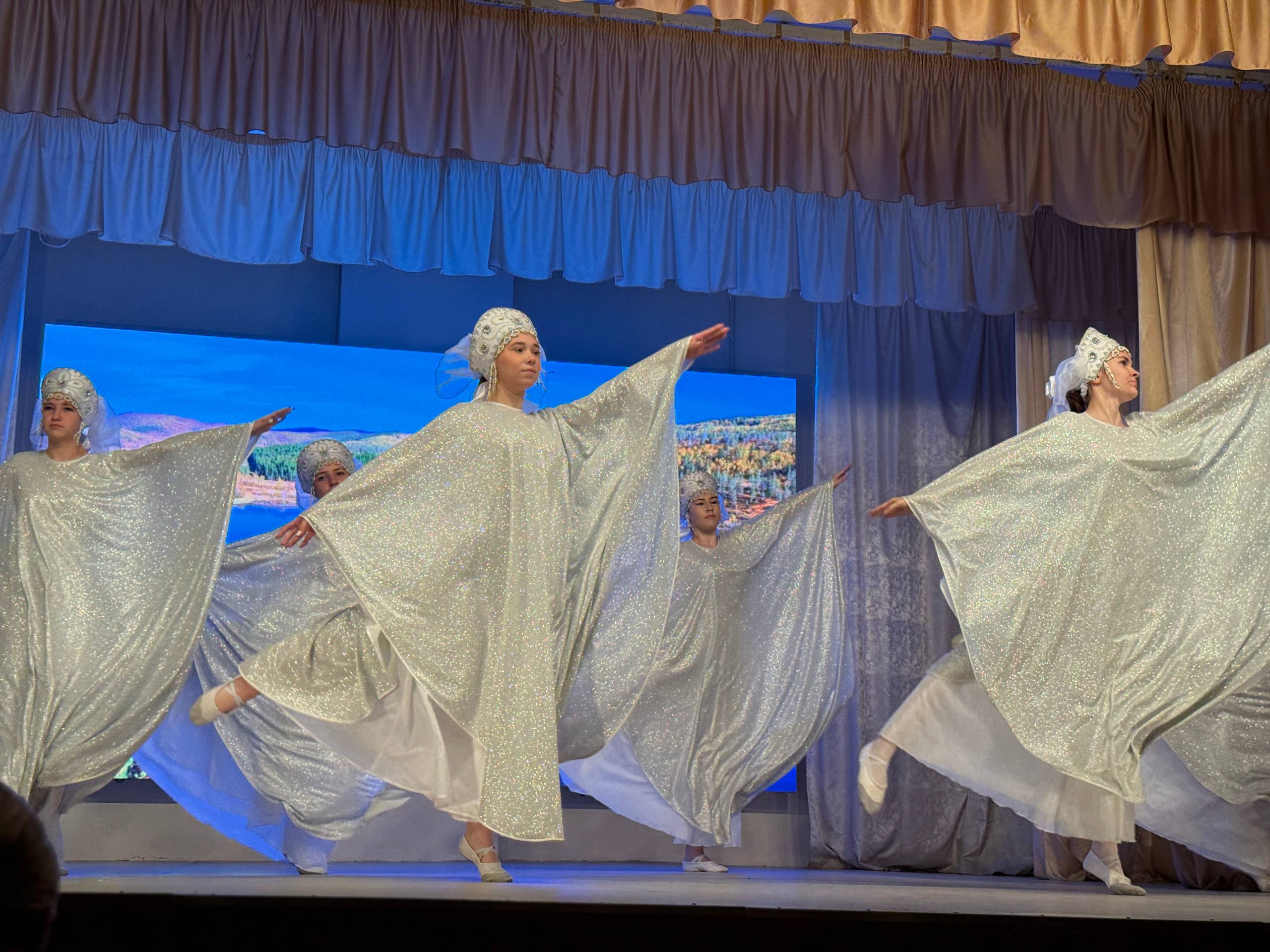 «Делами добрыми приближаем Победу»: в Батайске чествовали участников проекта «Наши 333» «Делами добрыми приближаем Победу»: в Батайске чествовали участников проекта «Наши 333»