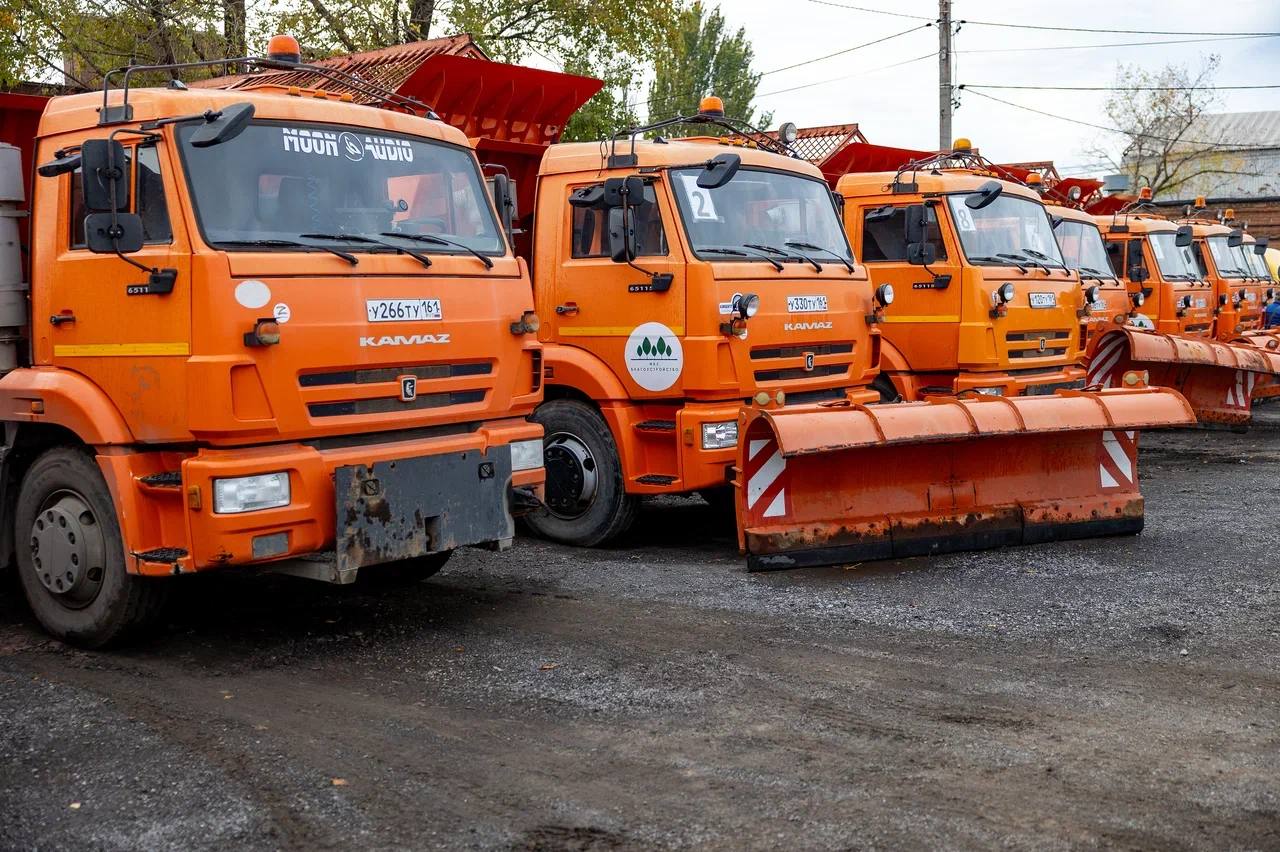 В ЦЕНТРЕ ВНИМАНИЯ подготовка к зимнему периоду - содержание дорог, готовность техники В ЦЕНТРЕ ВНИМАНИЯ подготовка к зимнему периоду - содержание дорог, готовность техники