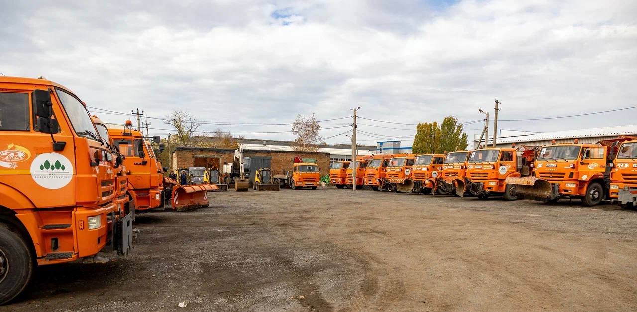 В ЦЕНТРЕ ВНИМАНИЯ подготовка к зимнему периоду - содержание дорог, готовность техники