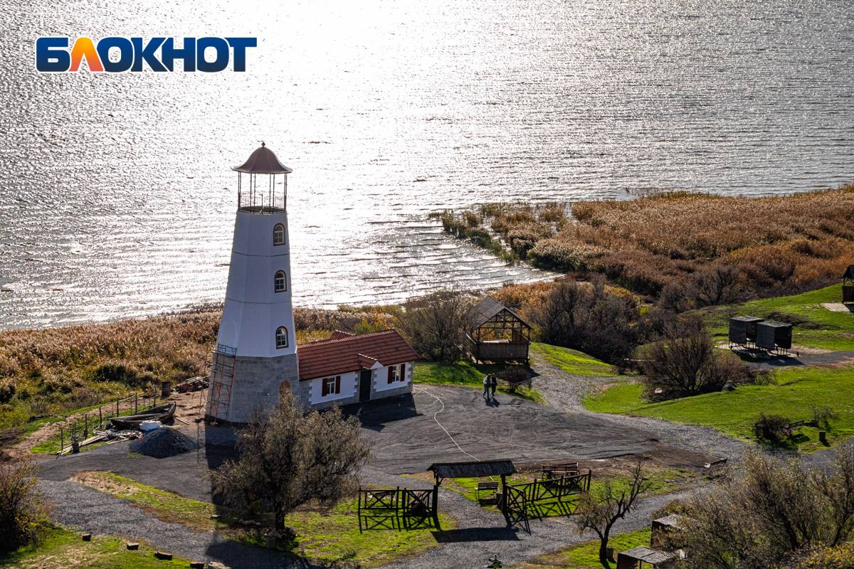 Готов к гостям: как выглядит восстановленный после пожара маяк в Мержаново Готов к гостям: как выглядит восстановленный после пожара маяк в Мержаново