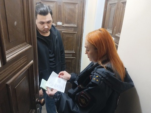 Нелегал – 2025: Новочеркасские полицейские провели проверочные мероприятия на территории города Нелегал – 2025: Новочеркасские полицейские провели проверочные мероприятия на территории города