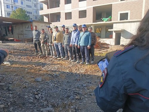 Нелегал – 2025: Новочеркасские полицейские провели проверочные мероприятия на территории города