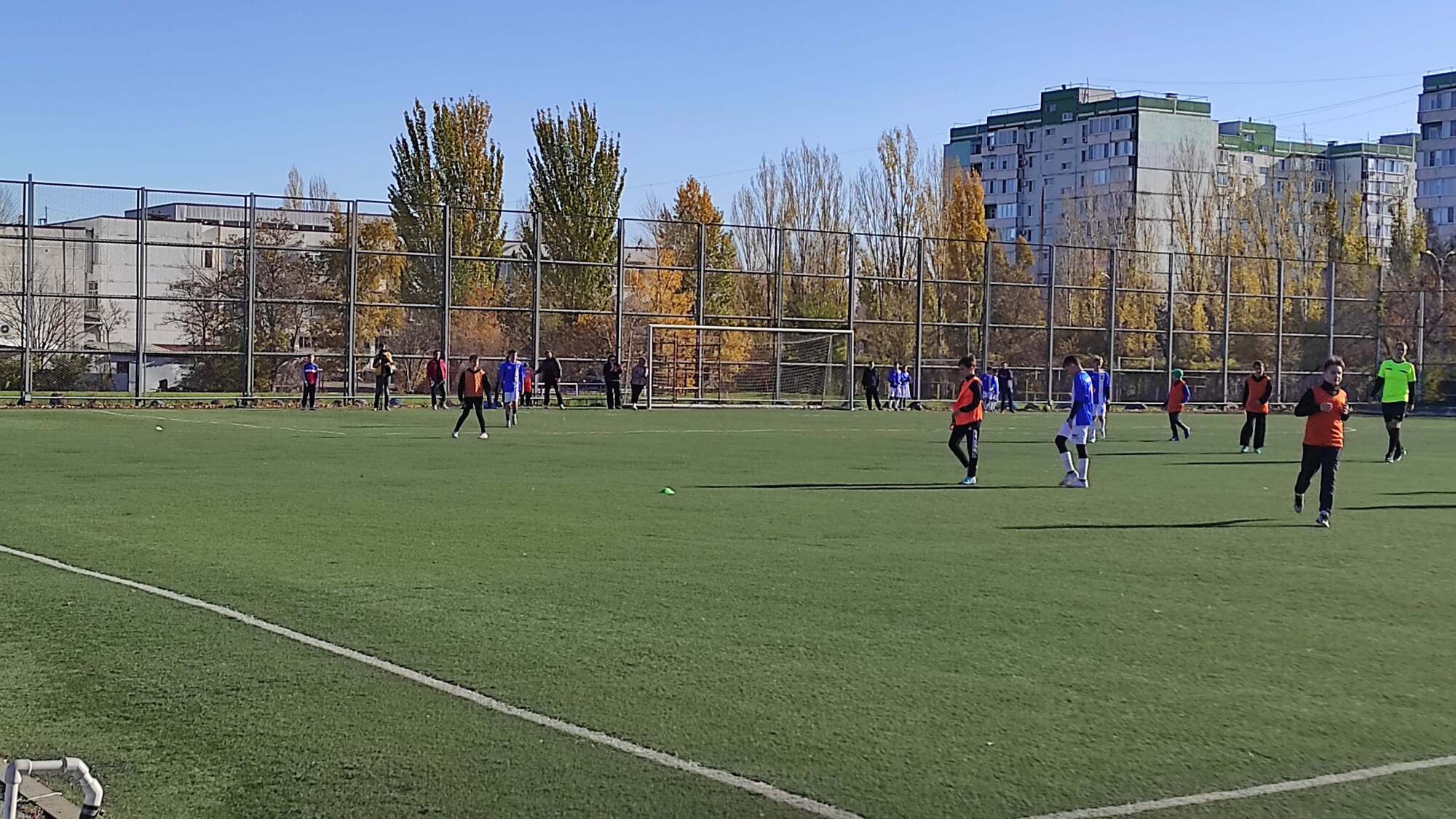 На футбольном поле с искусственным покрытием Спортивной школы №5 города Волгодонска прошел открытый традиционный турнир по футболу, посвященный памяти футболистов и тренеров – Юрия Шилова и Сергея Багирова На футбольном поле с искусственным покрытием Спортивной школы №5 города Волгодонска прошел открытый традиционный турнир по футболу, посвященный памяти футболистов и тренеров – Юрия Шилова и Сергея Багирова