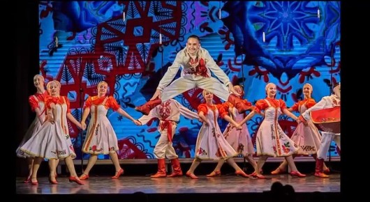 Ко Дню народного единства творческие коллективы нашего города подготовили большой праздничный концерт