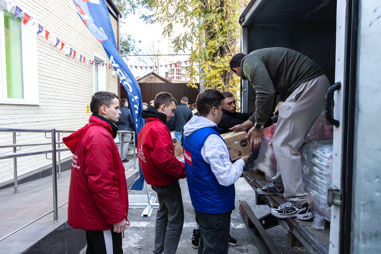 Александр Скрябин: Дорогие ростовчане!. В нашем городе сложилась добрая традиция – отмечать праздники не шумными мероприятиями, а поддержкой бойцов специальной военной операции Александр Скрябин: Дорогие ростовчане!. В нашем городе сложилась добрая традиция – отмечать праздники не шумными мероприятиями, а поддержкой бойцов специальной военной операции