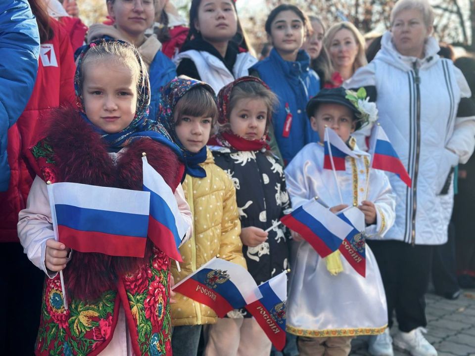 Уважаемые жители Новочеркасска! Дорогие друзья! Уважаемые жители Новочеркасска! Дорогие друзья!