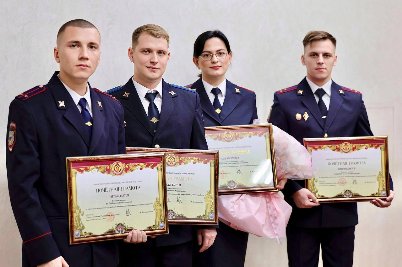 В донском главке МВД прошла церемония награждения отличившихся сотрудников