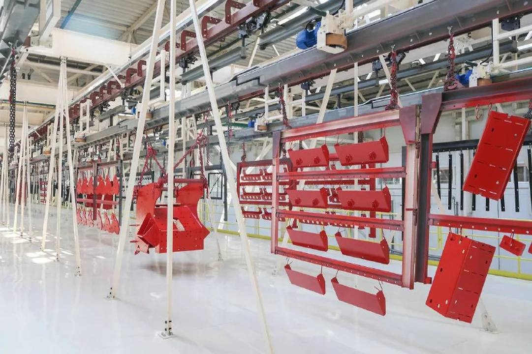 Тракторный завод «Ростсельмаш» запустил окрасочную линию на 70 рабочих мест