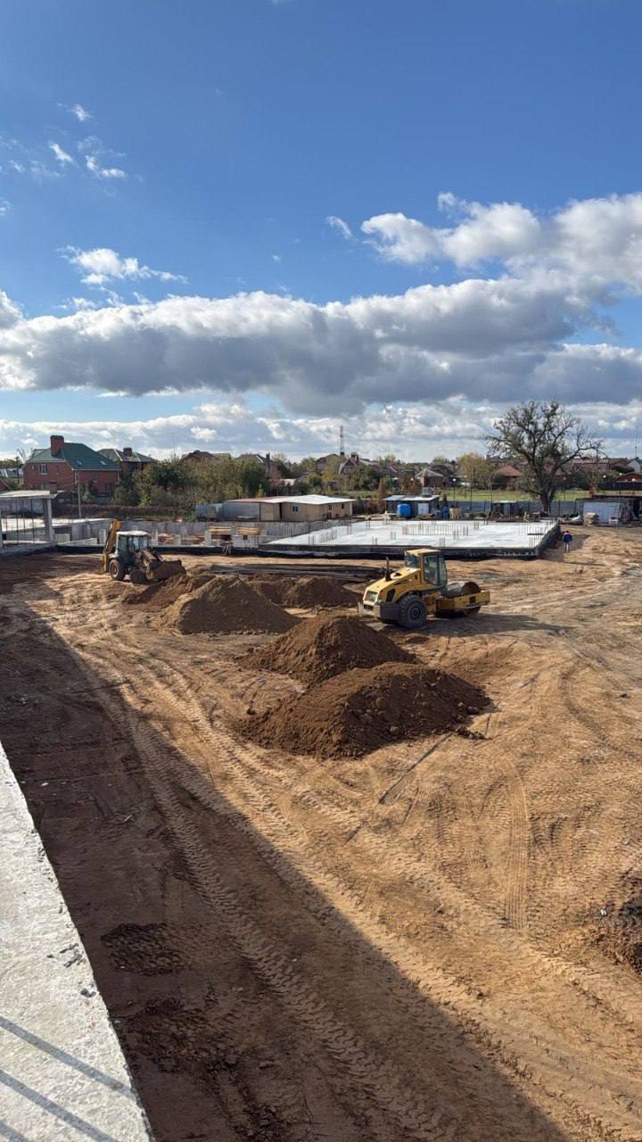 Юрий Слюсарь: Устойчивое развитие региона, рост экономики и комфортная жизнь людей начинаются с современной инфраструктуры Юрий Слюсарь: Устойчивое развитие региона, рост экономики и комфортная жизнь людей начинаются с современной инфраструктуры