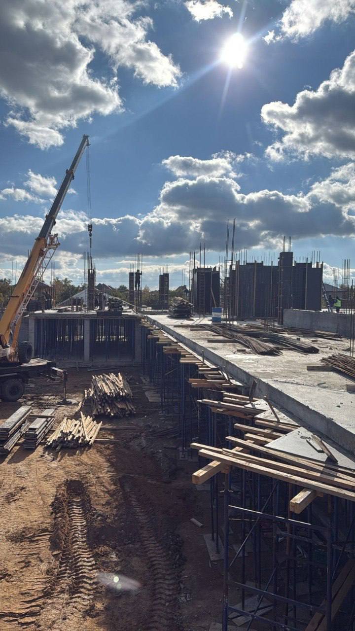 Юрий Слюсарь: Устойчивое развитие региона, рост экономики и комфортная жизнь людей начинаются с современной инфраструктуры Юрий Слюсарь: Устойчивое развитие региона, рост экономики и комфортная жизнь людей начинаются с современной инфраструктуры