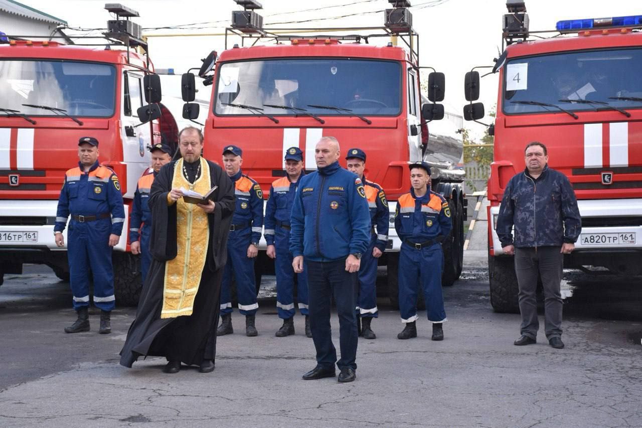 Юрий Слюсарь: Донские спасатели вернулись домой из Луганской Народной Республики, где они вновь показали, что такое настоящее мужество и профессионализм Юрий Слюсарь: Донские спасатели вернулись домой из Луганской Народной Республики, где они вновь показали, что такое настоящее мужество и профессионализм