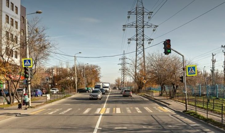 На улице Нансена третий день не работает светофор