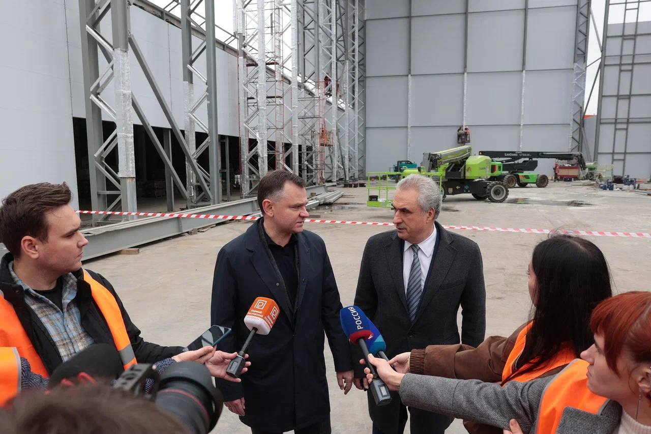 Юрий Слюсарь: Донской регион находится в сердце юга России, через нас проходят товарные потоки со всей страны Юрий Слюсарь: Донской регион находится в сердце юга России, через нас проходят товарные потоки со всей страны