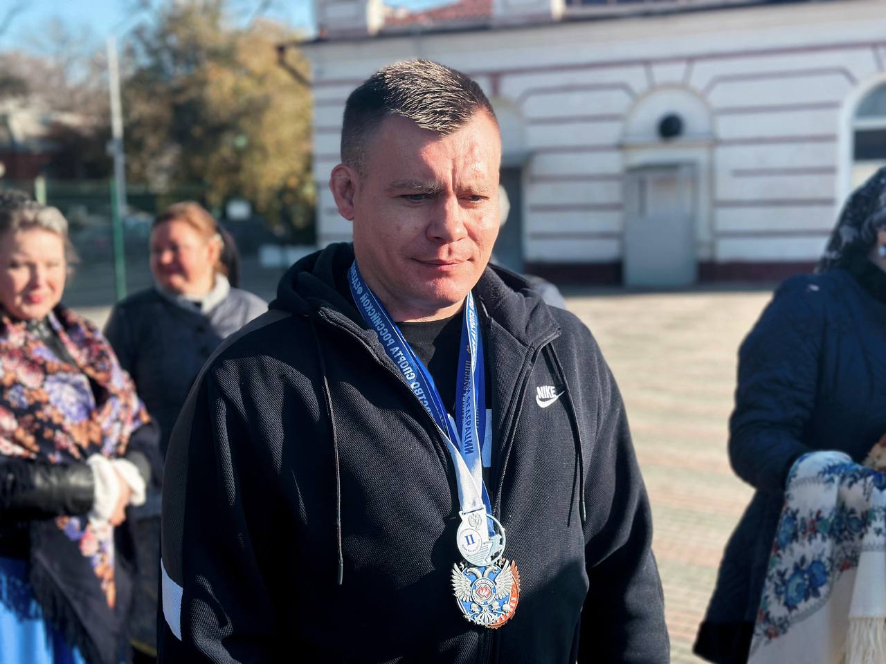 Сегодня утром в Новочеркасск вернулся настоящий защитник Родины — ветеран специальной военной операции Владислав Тараненко Сегодня утром в Новочеркасск вернулся настоящий защитник Родины — ветеран специальной военной операции Владислав Тараненко