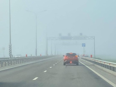 Госавтоинспекция Ростовской области предупреждает: в утренние часы на дорогах региона местами наблюдается плотный туман, значительно ограничивающий видимость