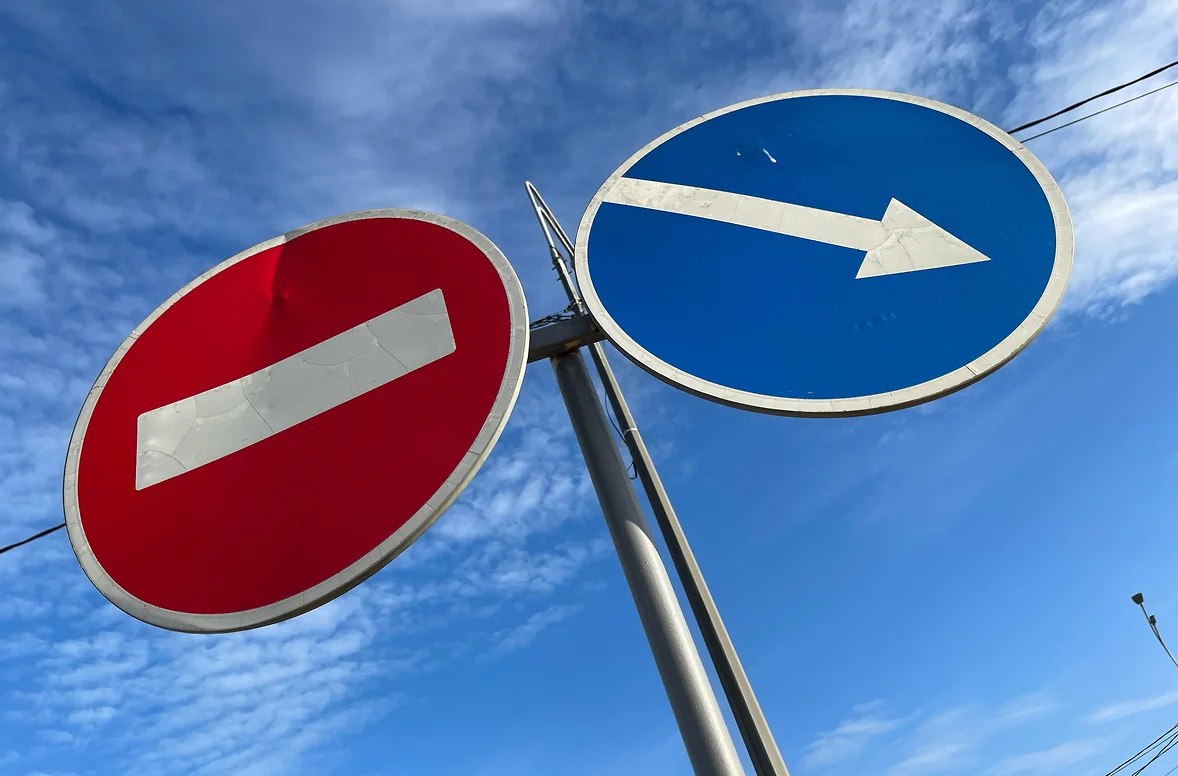 На двух улицах в Ростове запретят остановку транспорта