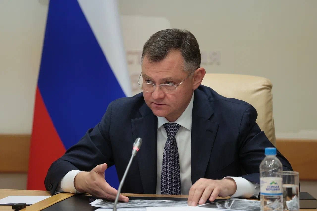 Юрий Слюсарь: Провели оперативное заседание, на котором затронули важные вопросы в сфере жилищно-коммунального хозяйства