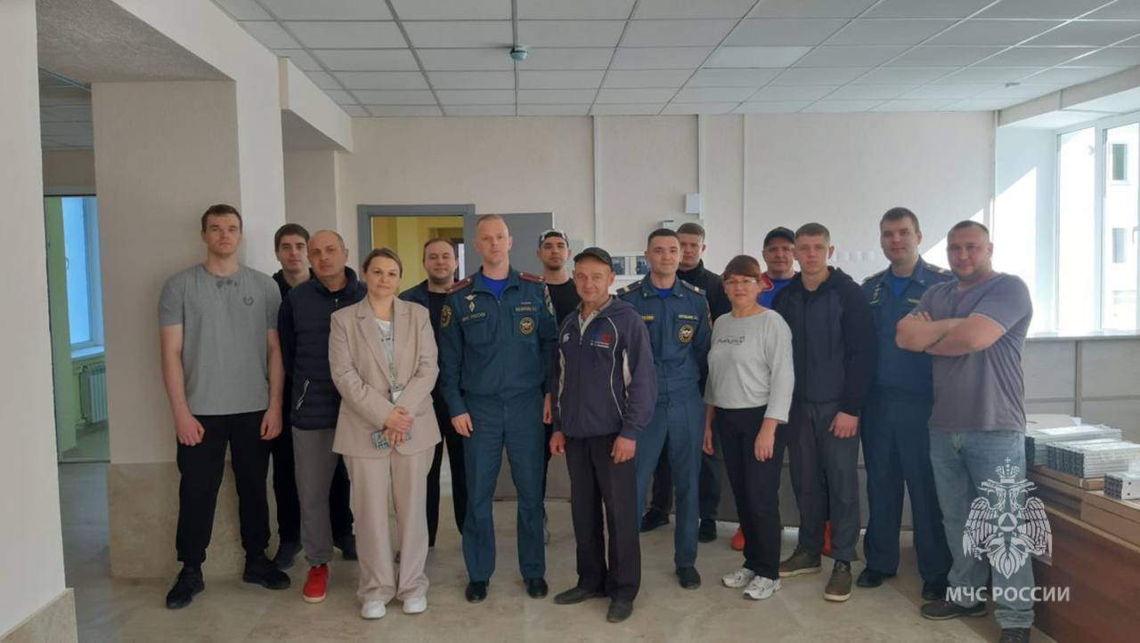 В Волгодонске сотрудники МЧС России помогли ребятам из подшефной школы-интерната