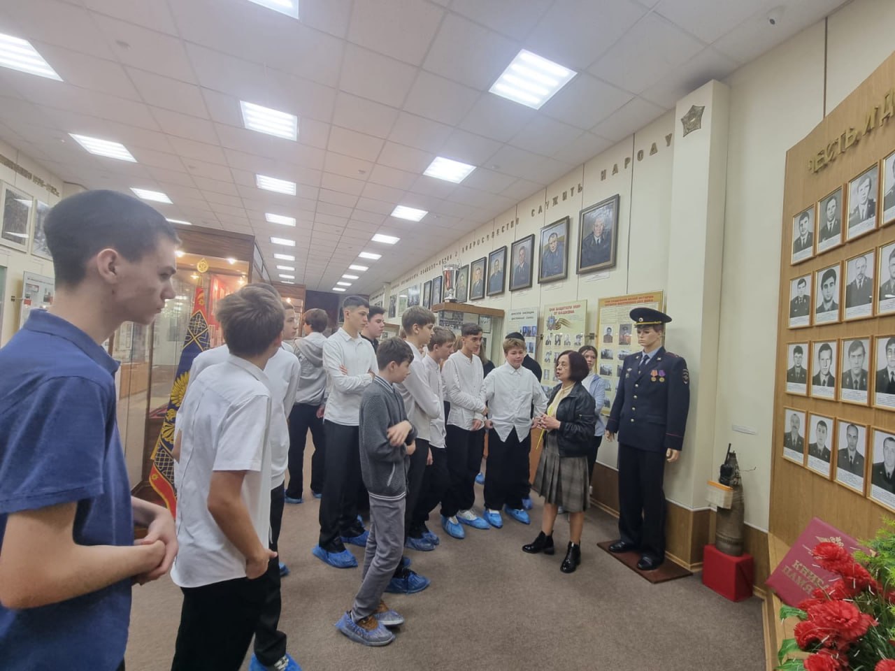 Новочеркасские школьники профильного «полицейского класса» посетили Музей истории органов правопорядка