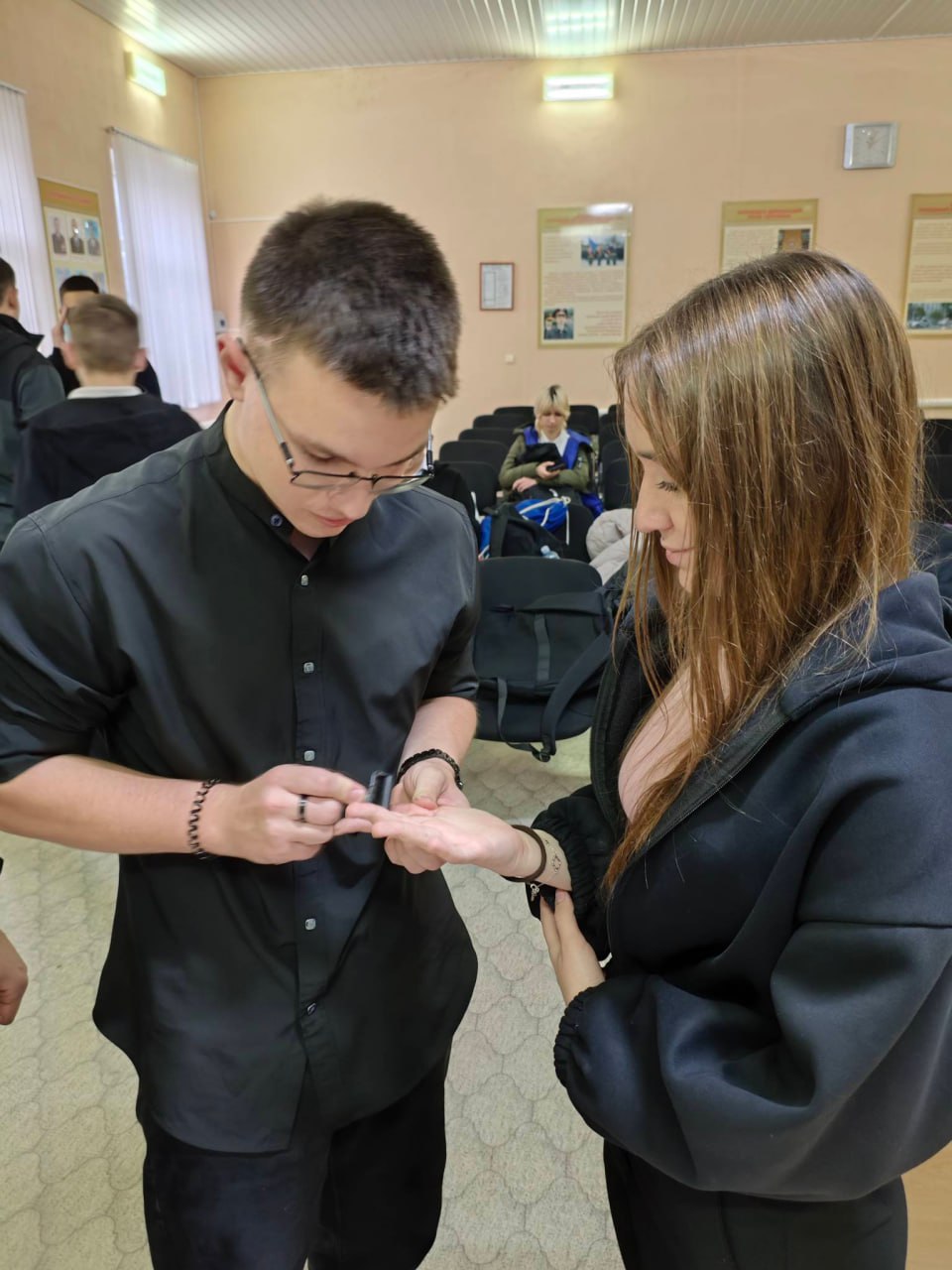 Семикоракорские школьники посетили местный Отдел полиции Семикоракорские школьники посетили местный Отдел полиции