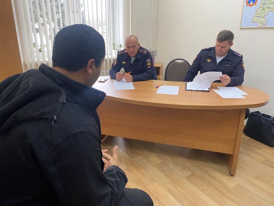 Начальник Отдела МВД России по Зерноградскому району совместно с представителем донского главка МВД провел личный прием граждан