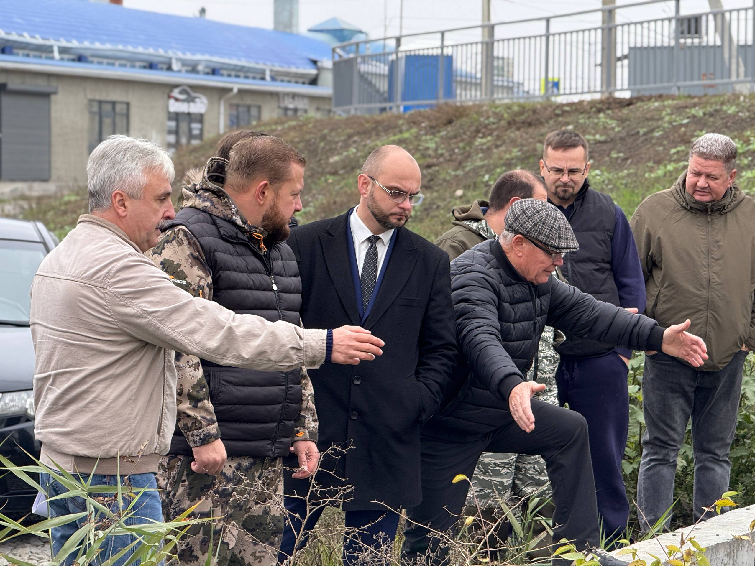 Сегодня вместе с активистами, жителями и специалистами ДГТУ прошли проблемные точки водоотведения