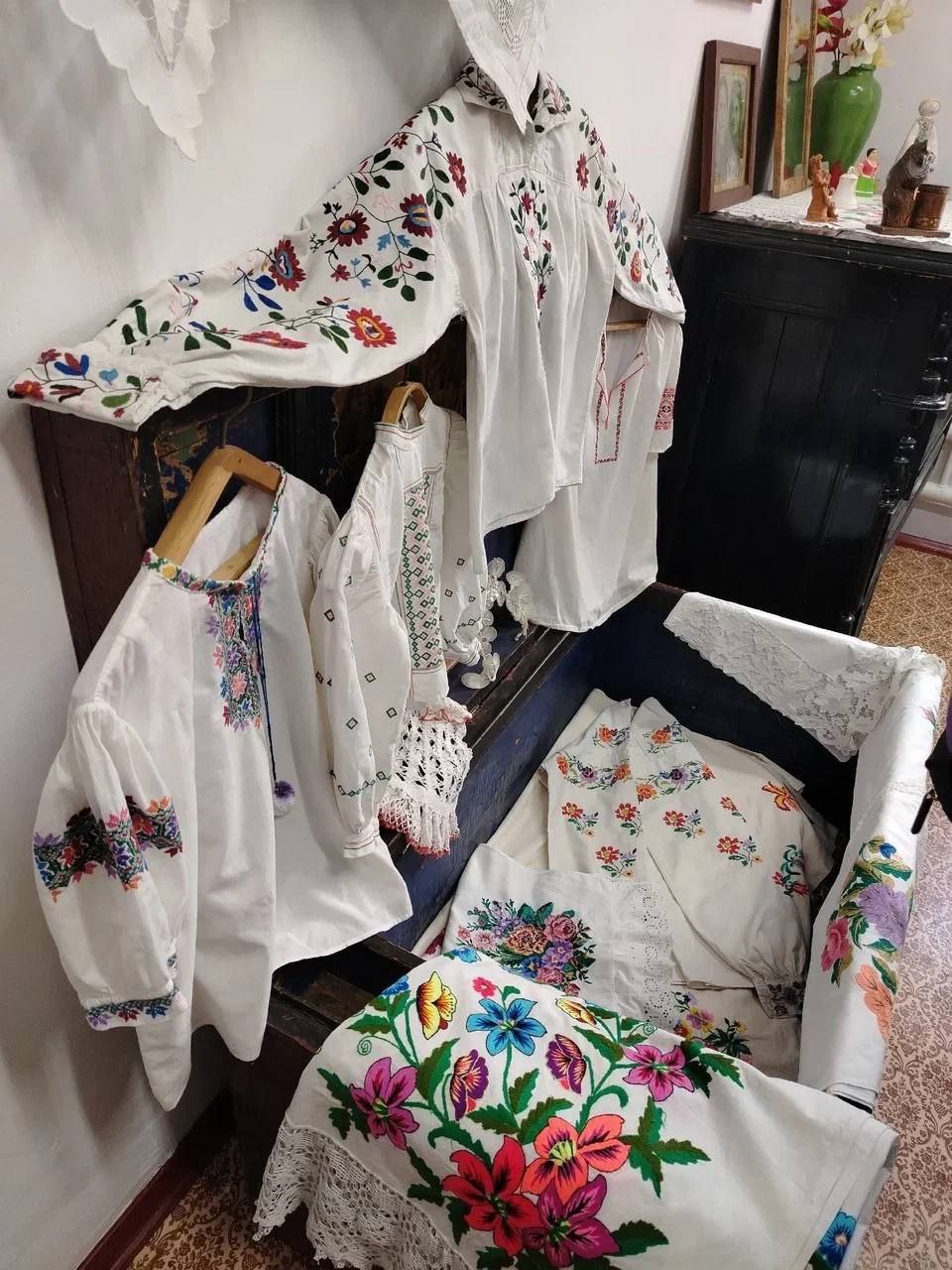 Юрий Слюсарь: На Дону во все времена ценились золотые руки мастеров, чье искусство хранит душу нашей земли Юрий Слюсарь: На Дону во все времена ценились золотые руки мастеров, чье искусство хранит душу нашей земли