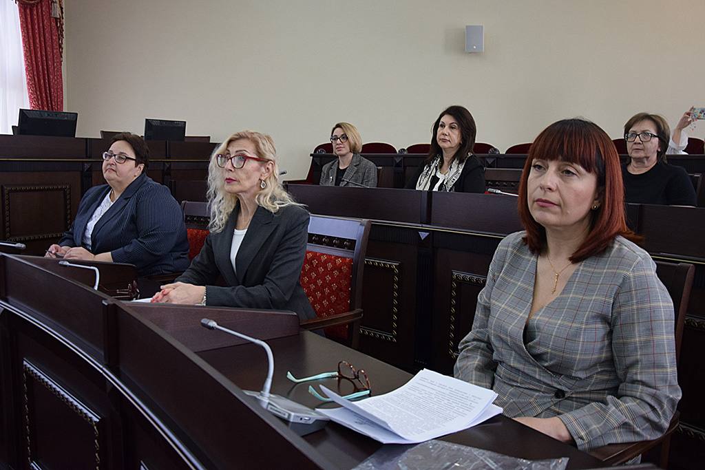 Городская Дума города Шахты стала площадкой для общественного обсуждения, посвященного практической реализации областного закона «О наставничестве», принятого на заседании донского парламента в октябре Городская Дума города Шахты стала площадкой для общественного обсуждения, посвященного практической реализации областного закона «О наставничестве», принятого на заседании донского парламента в октябре