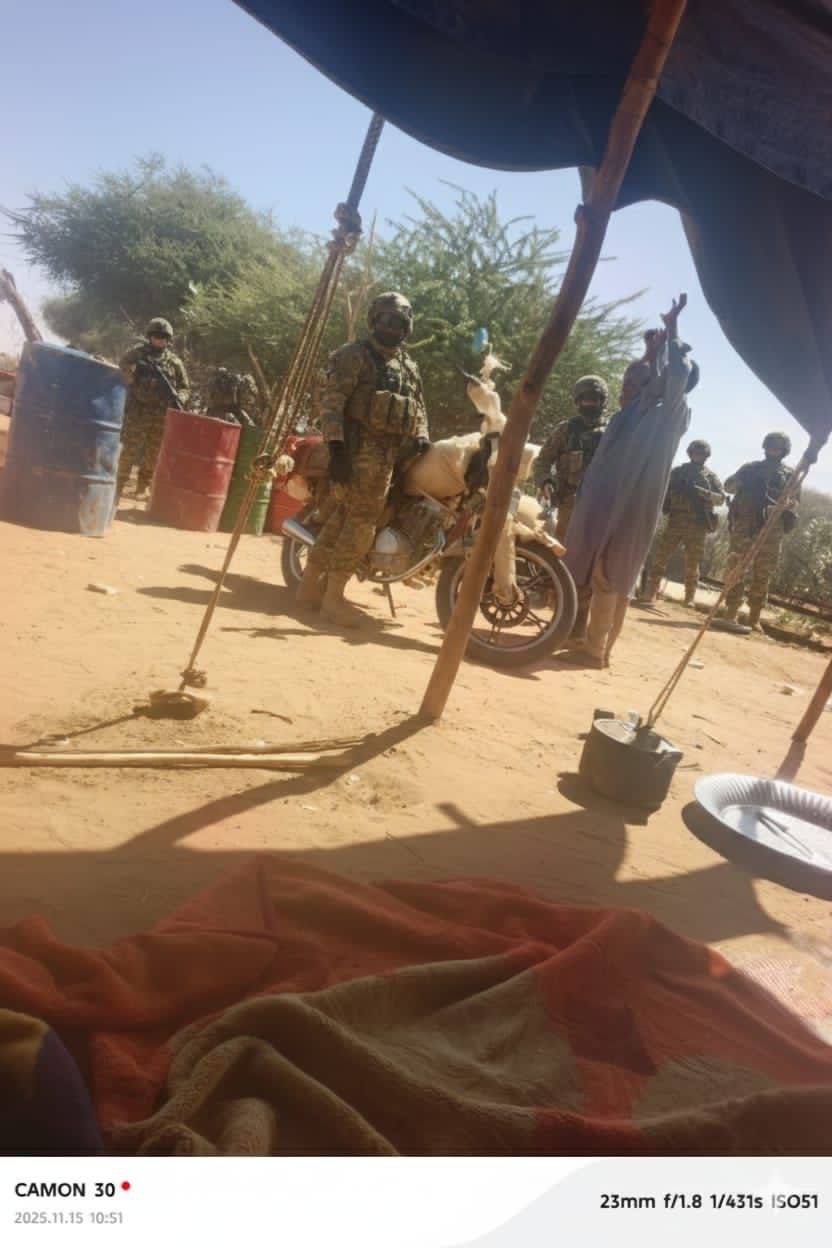 Российские военные инструкторы в районе золотоносной шахты Интахака, провинция Гао, Мали