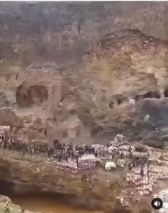 Обрушение шахты в Конго.. @belarusian_silovik