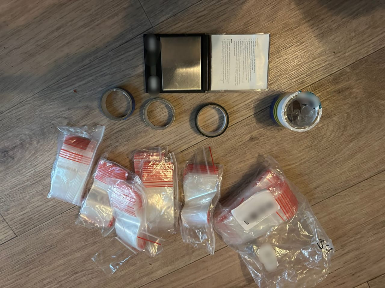 Новочеркасские полицейские задержали подозреваемых в сбыте наркотических средств Новочеркасские полицейские задержали подозреваемых в сбыте наркотических средств