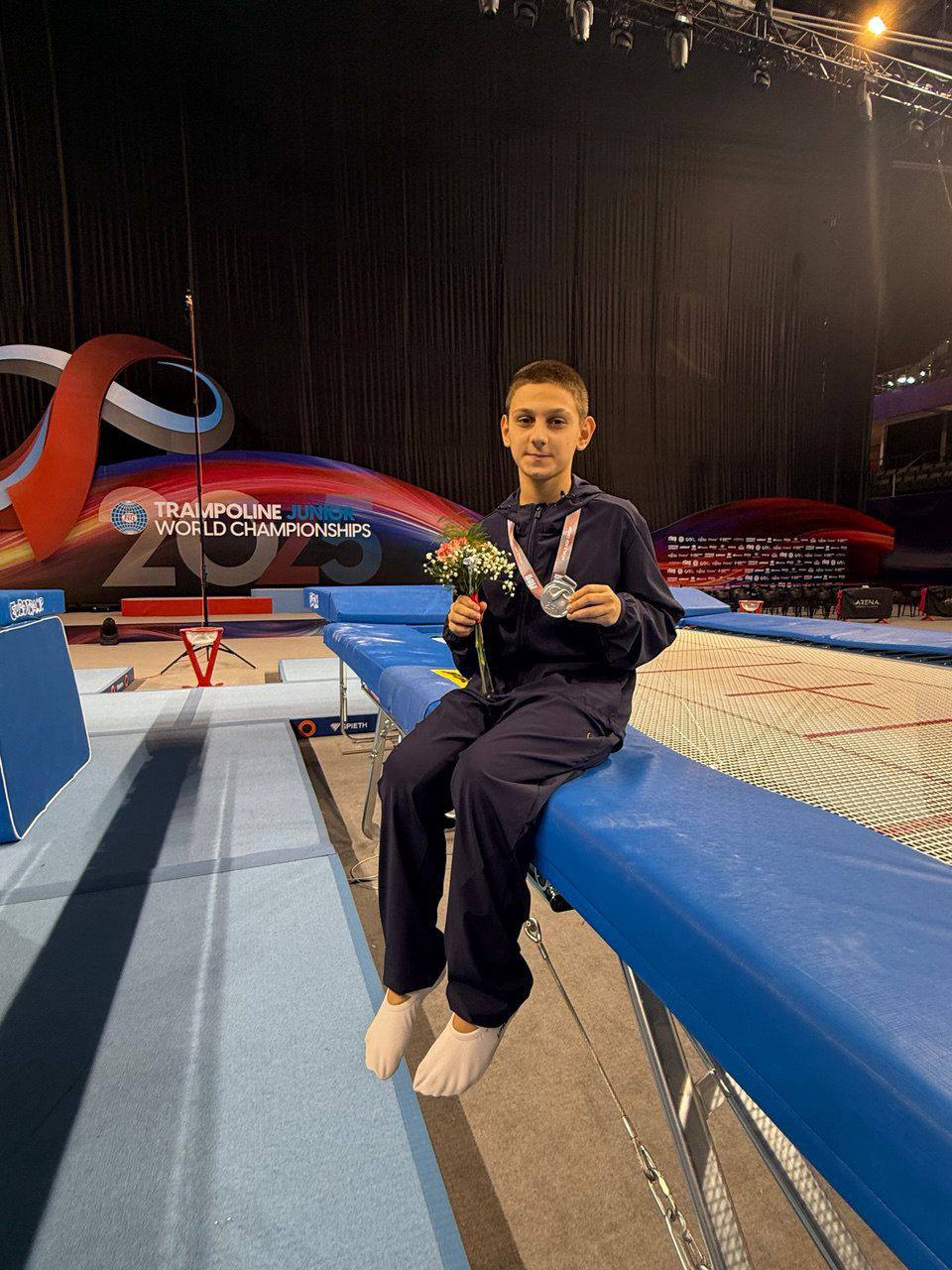 Александр Скрябин: Ростовский батутист выиграл "золото" Чемпионата мира среди юношей Александр Скрябин: Ростовский батутист выиграл "золото" Чемпионата мира среди юношей