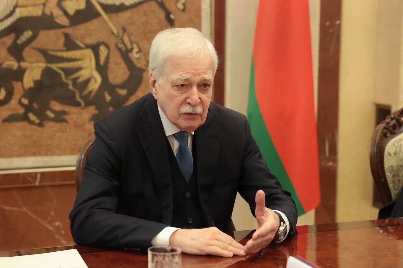 Александр Скрябин: Уважаемые ростовчане!. Работаю в Республике Беларусь в составе делегации Ростовской области под руководством Губернатора Юрия Борисовича Слюсаря Александр Скрябин: Уважаемые ростовчане!. Работаю в Республике Беларусь в составе делегации Ростовской области под руководством Губернатора Юрия Борисовича Слюсаря