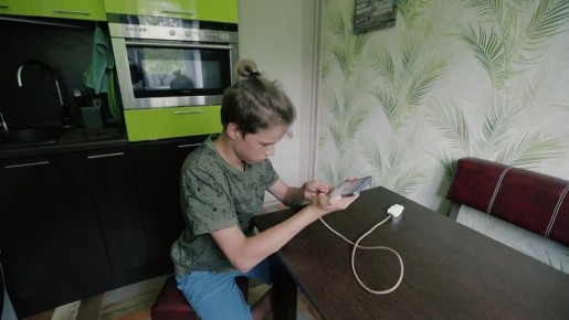 Уважаемые родители!. Регулярно рассказывайте ребенку о правилах безопасности дома и на улице