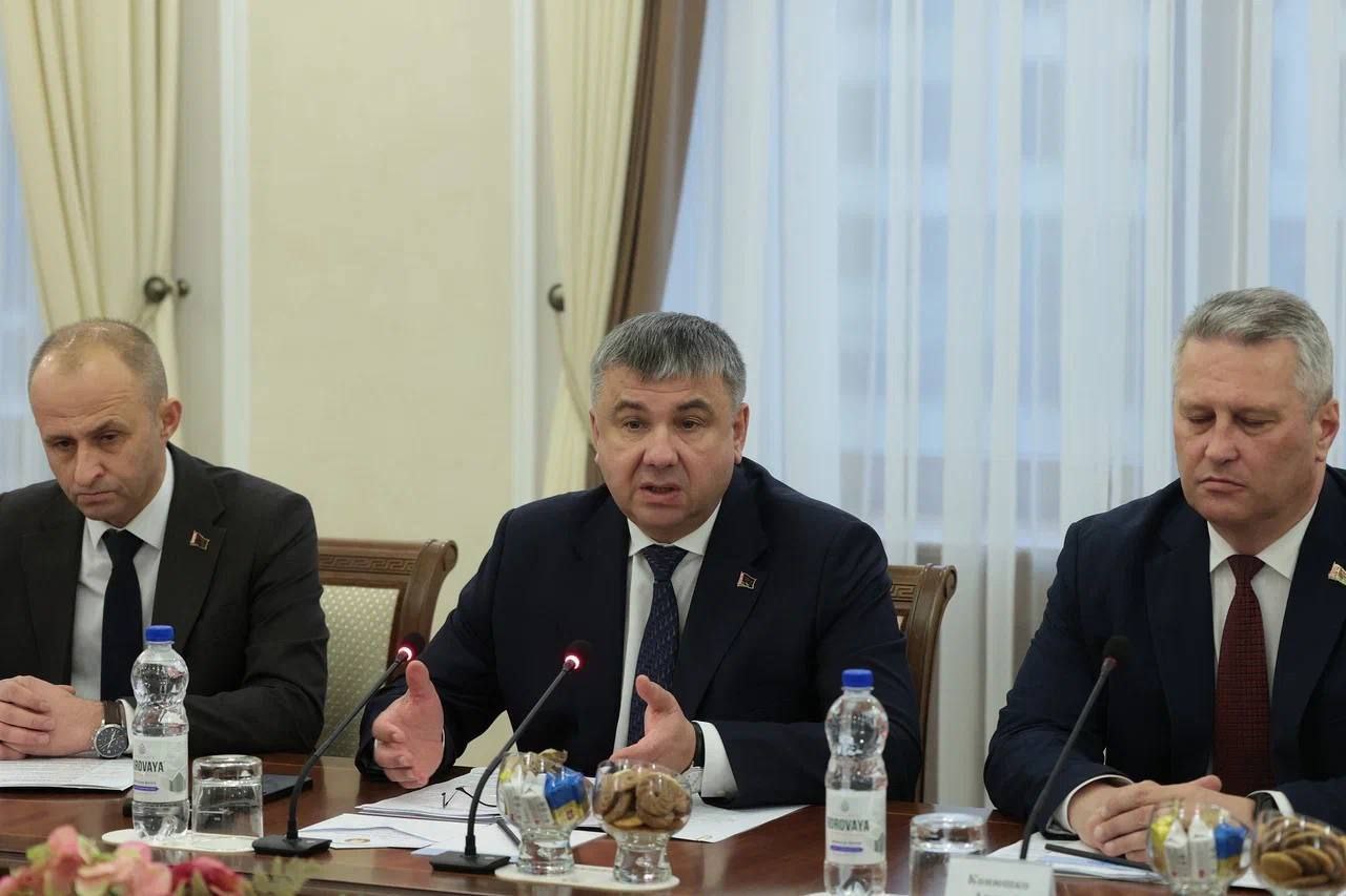 Юрий Слюсарь: Встречи с коллегами из братской Беларуси всегда знаковые и по-настоящему продуктивные Юрий Слюсарь: Встречи с коллегами из братской Беларуси всегда знаковые и по-настоящему продуктивные