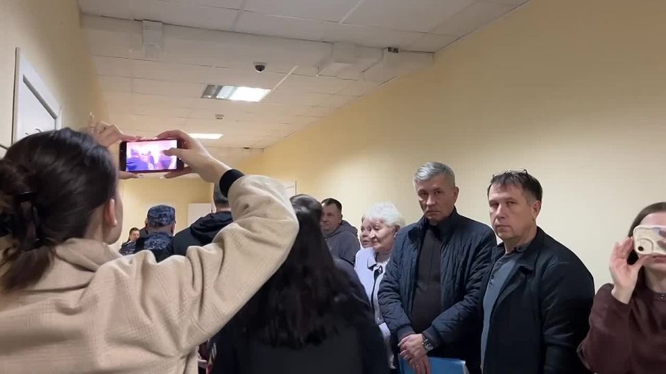 Экс-министр транспорта Ростовской области Виталий Кушнарев осужден к 13 годам, передает корреспондент «Ъ-Ростов» из зала суда