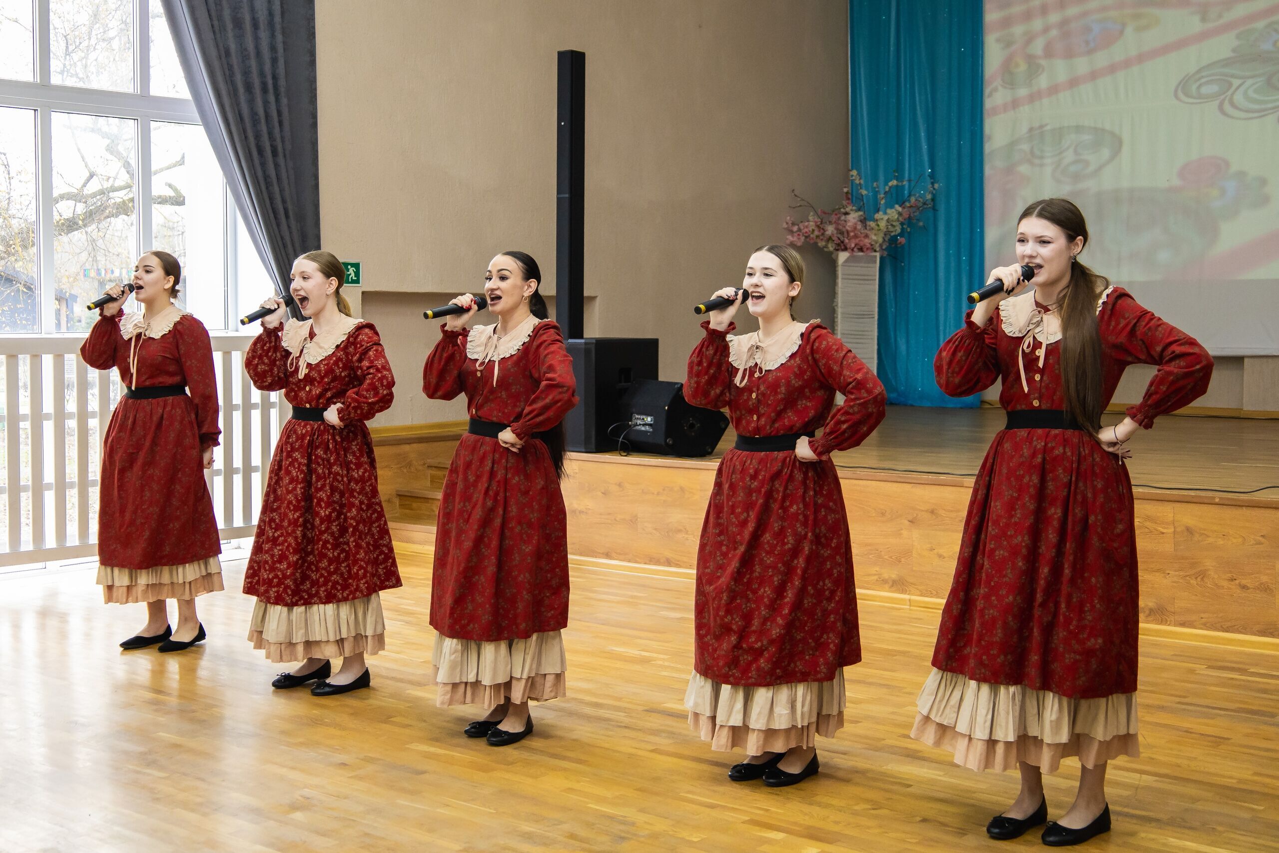 Во Дворце культуры «Октябрь» состоялось торжественное мероприятие «Я вижу мир сердцем», приуроченное к Международному дню слепых Во Дворце культуры «Октябрь» состоялось торжественное мероприятие «Я вижу мир сердцем», приуроченное к Международному дню слепых