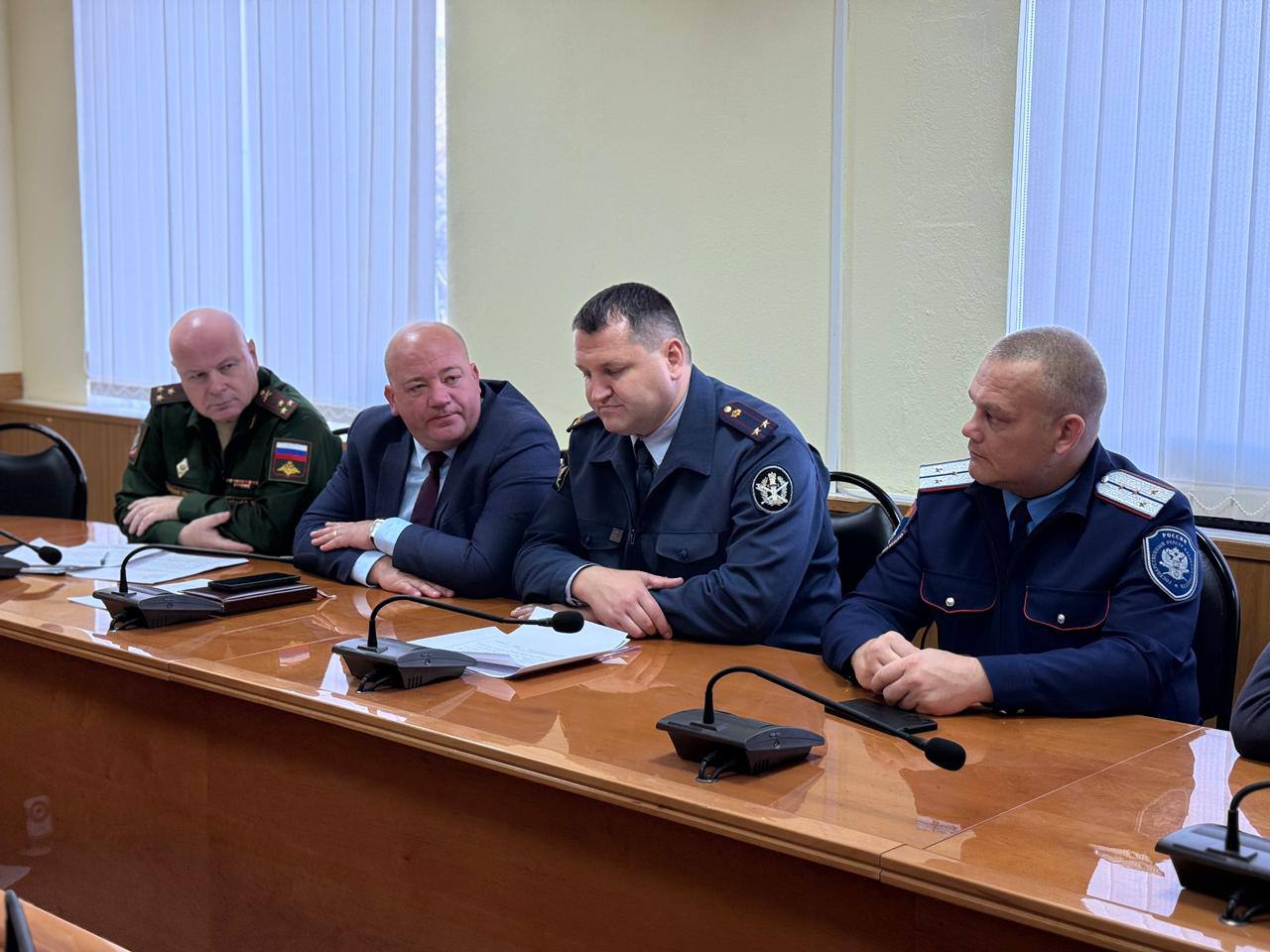 Провёл рабочее совещание по вопросам набора на военную службу по контракту Провёл рабочее совещание по вопросам набора на военную службу по контракту