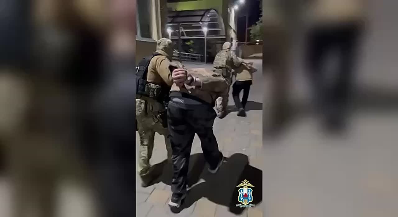 35 краж на 2 миллиона рублей: в Аксае задержали воров домушников