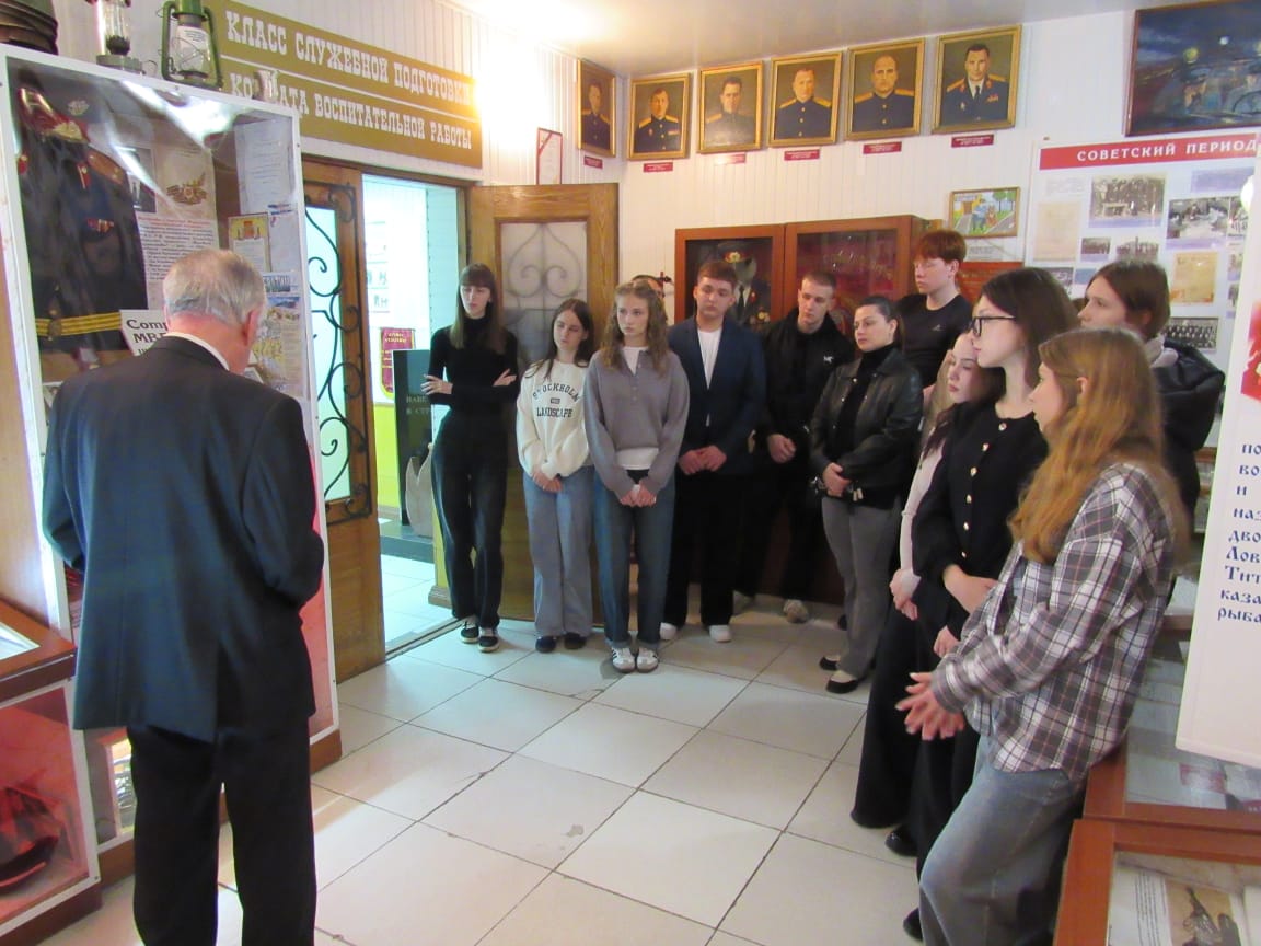 В Музее истории милиции города Таганрога прошла экскурсия для студентов Таганрогского института имени А.П. Чехова В Музее истории милиции города Таганрога прошла экскурсия для студентов Таганрогского института имени А.П. Чехова