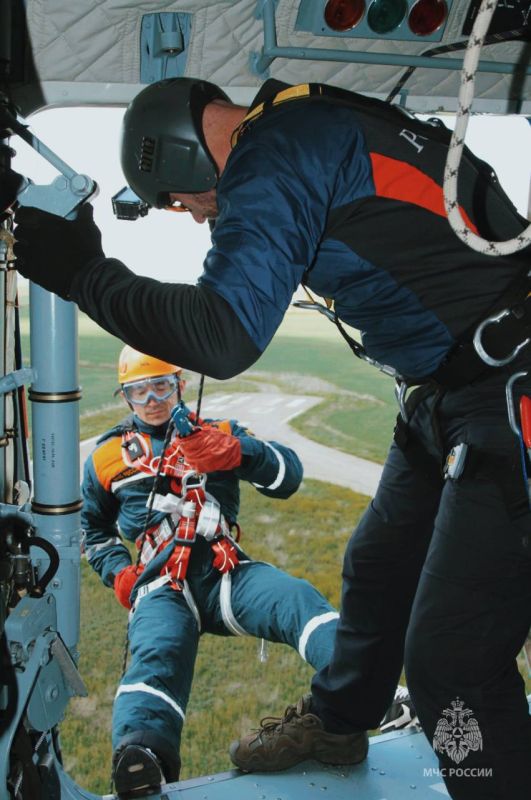 #ЧтоВчераПроизошло?. За сутки 20 ноября 2025 года пожарно-спасательные подразделения Главного управления МЧС России по Ростовской области ликвидировали: