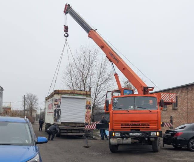 Недалеко от вокзала демонтировали торговый павильон