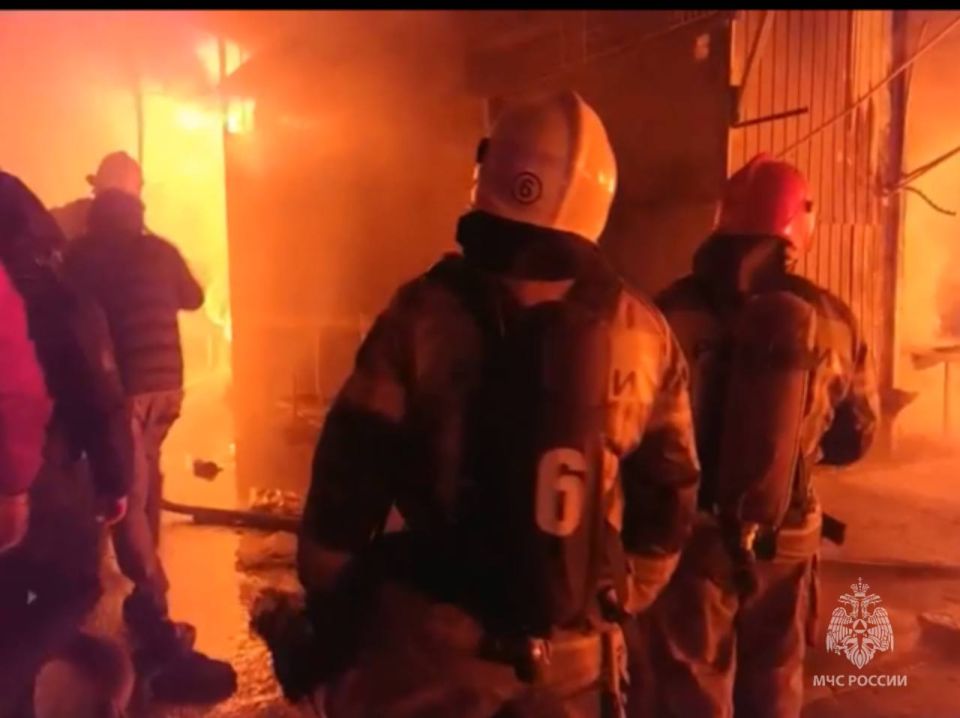 #ЧтоВчераПроизошло?. За сутки 21 ноября 2025 года пожарно-спасательные подразделения Главного управления МЧС России по Ростовской области ликвидировали: