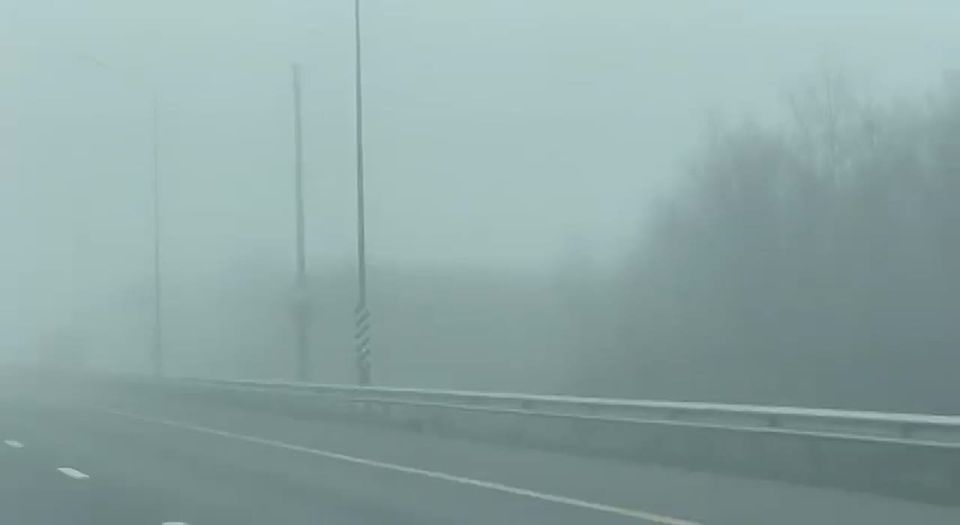 Донской ОБ ДПС Госавтоинспекции 2 ГУ МВД России по Ростовской области обращает внимание водителей на ухудшение погодных условий, сильный туман с 777 км по 861 км автодороги М-4 «Дон»