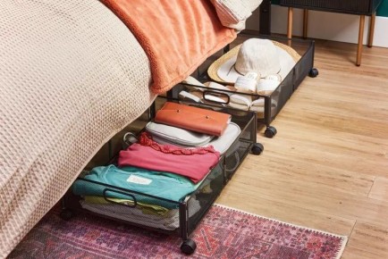 Секреты сохранения летнего гардероба