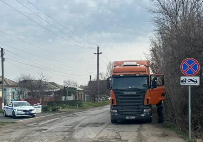 Контроль за движением грузовиков в Батайске усиливается Контроль за движением грузовиков в Батайске усиливается