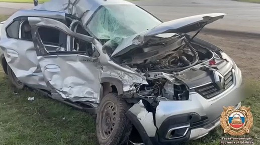 Водитель погиб на трассе между Элистой и Зимовниками после столкновения с грузовиком