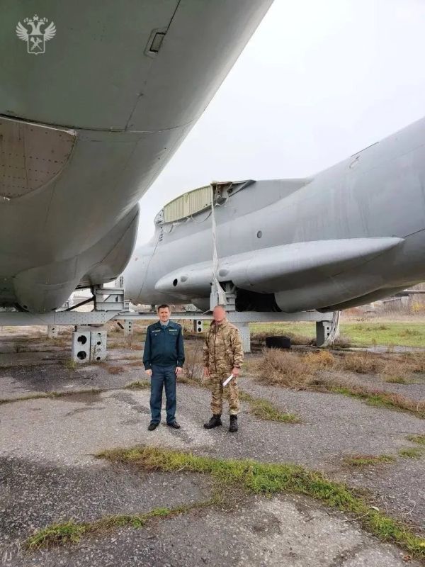 Запасные части к самолетам стоимостью 1,42 млрд рублей передали военнослужащим таможенники