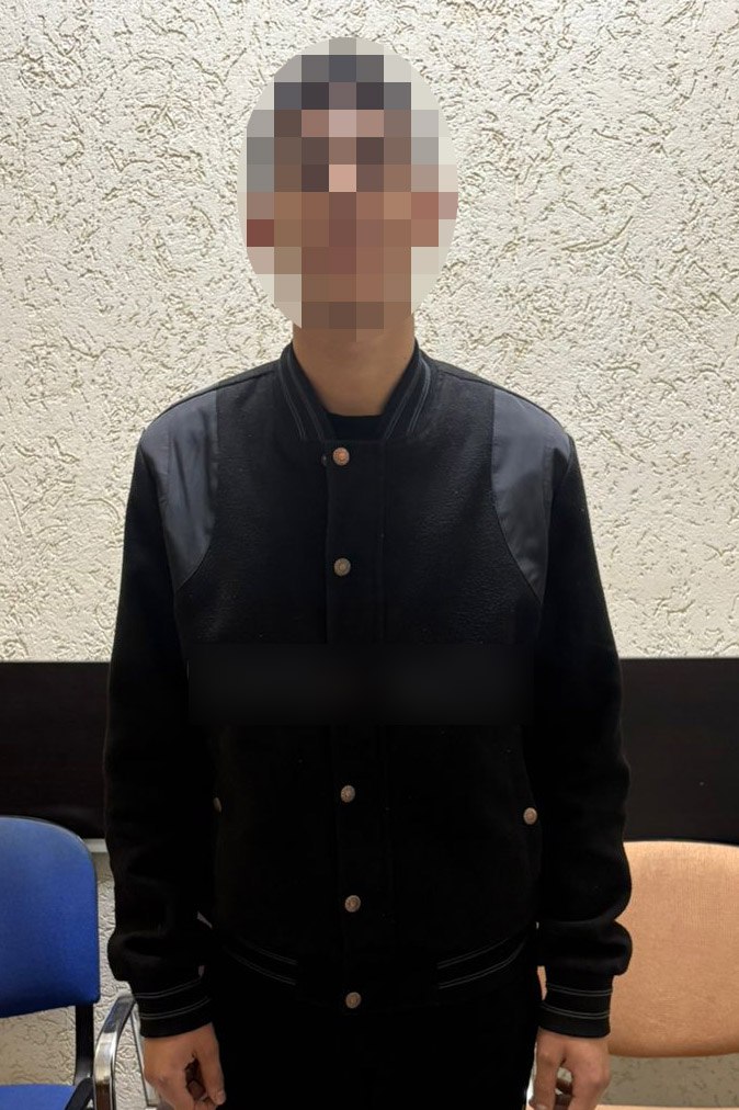 В дежурную часть Ростовского линейного управления МВД России на транспорте обратилась жительница города Азова, которая сообщила, что неизвестный мужчина перевел с ее банковской карты денежные средства