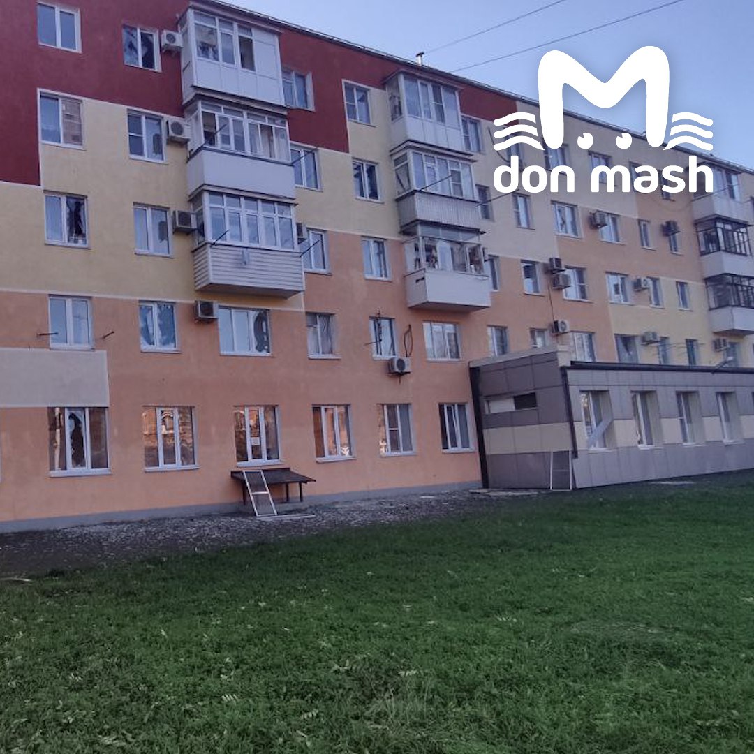 Последствия ночной атаки беспилотников по гражданским объектам в Таганроге: Последствия ночной атаки беспилотников по гражданским объектам в Таганроге: